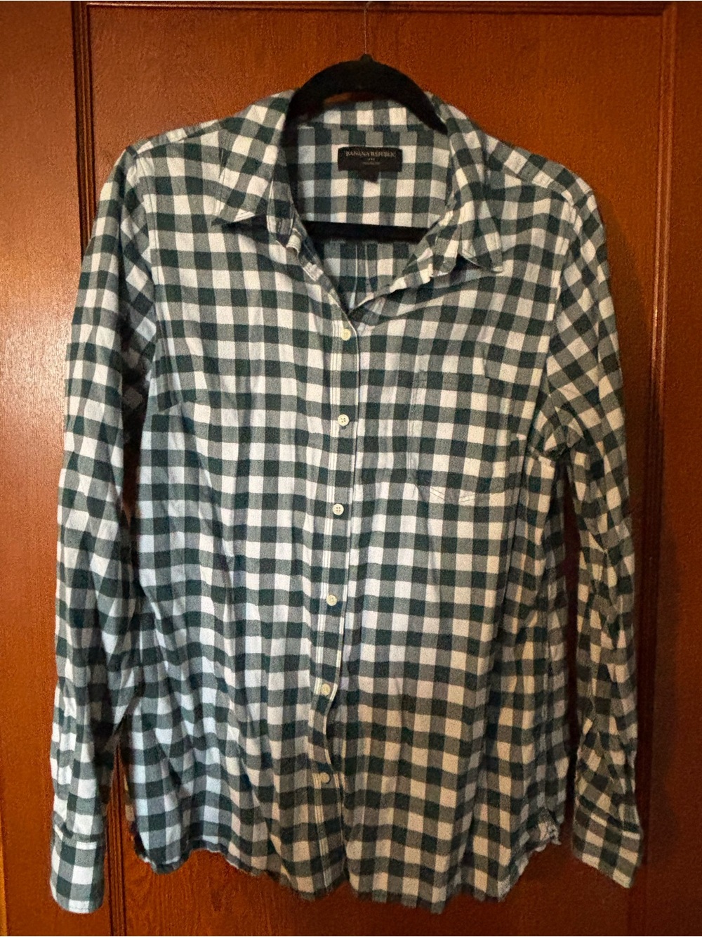 Women’s Banana Republic Green & White Plaid Button-Up Shirt